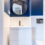 Апартаменты Urban Chic & Great Location & Modern - #o4 *