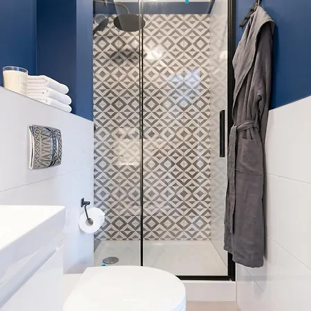 Daire Urban Chic & Great Location & Modern - #o4 *